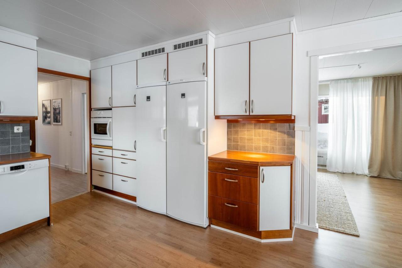 Spacious Villa Located In Beautiful High Coast Domsjo Exterior foto